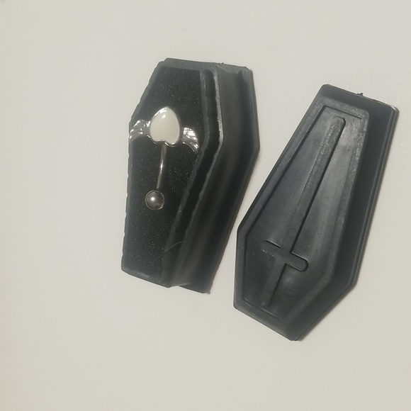 Treak or treat coffin box - Picture 1 of 2